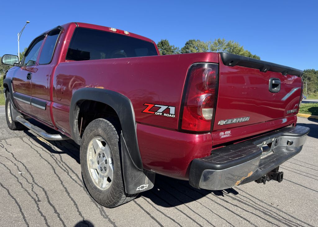 2004 Chevrolet Silverado 1500 Image 21