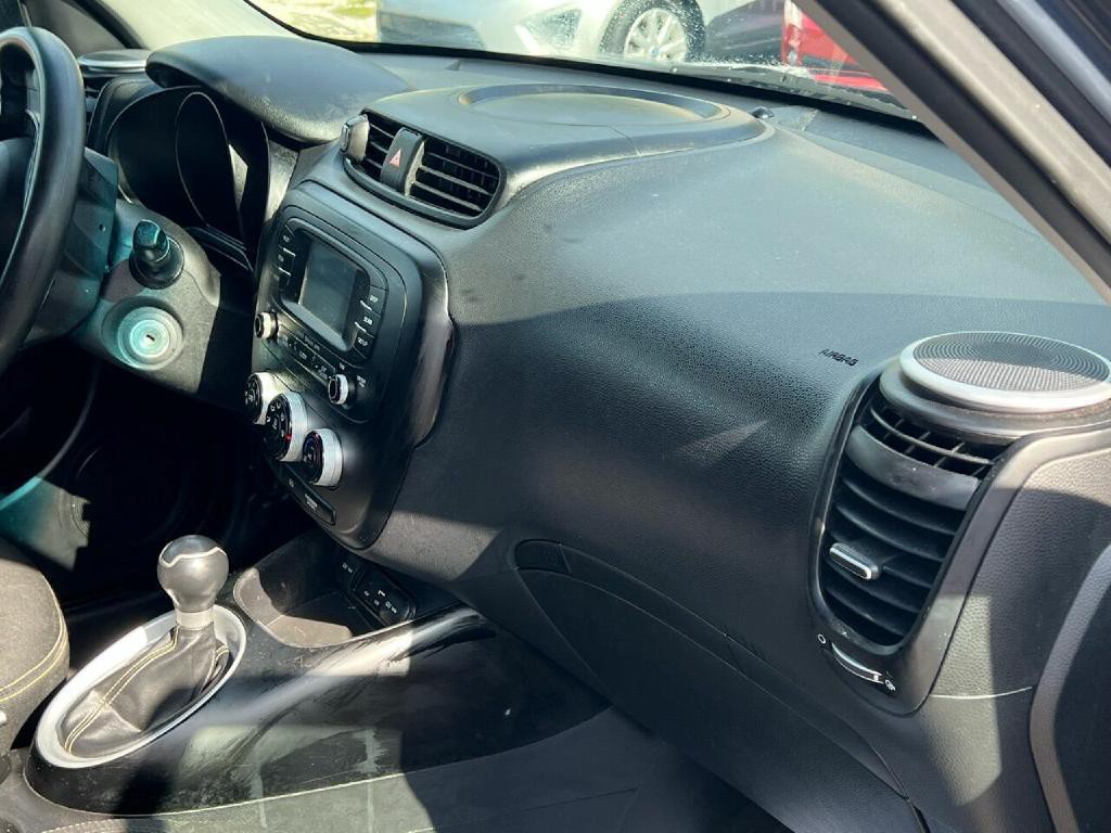 2016 Kia Soul Image 28