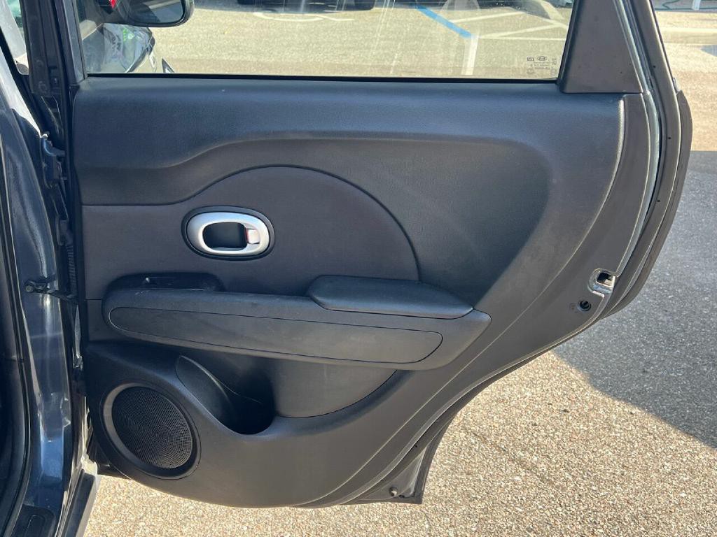 2016 Kia Soul Image 29