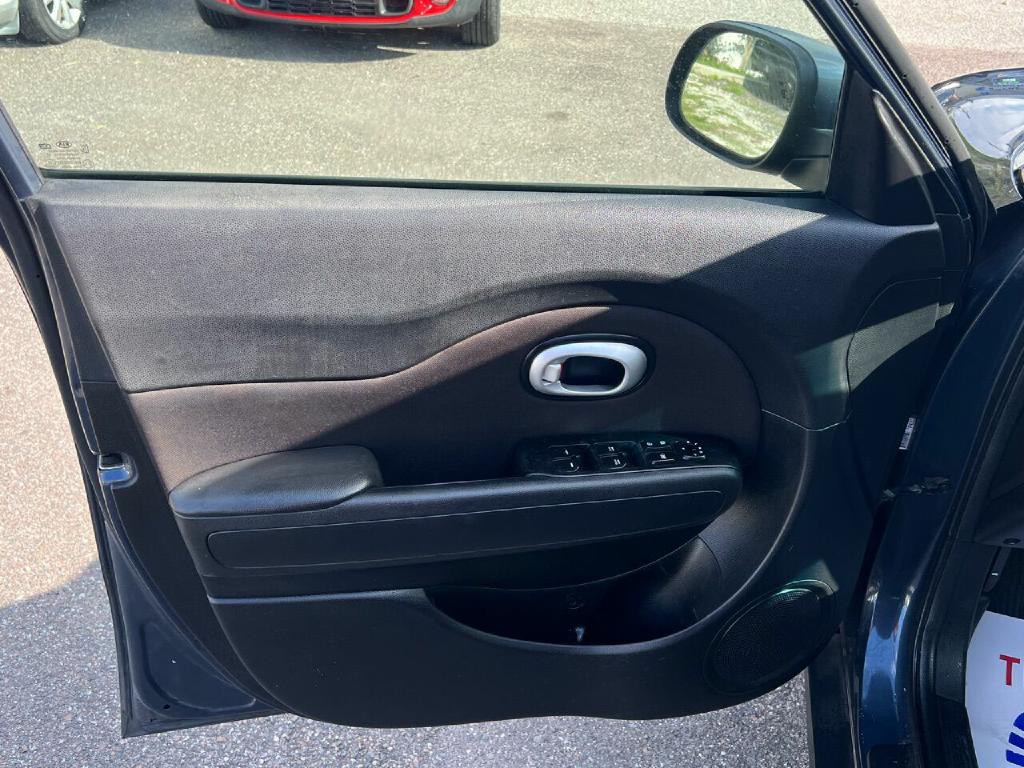 2016 Kia Soul Image 31