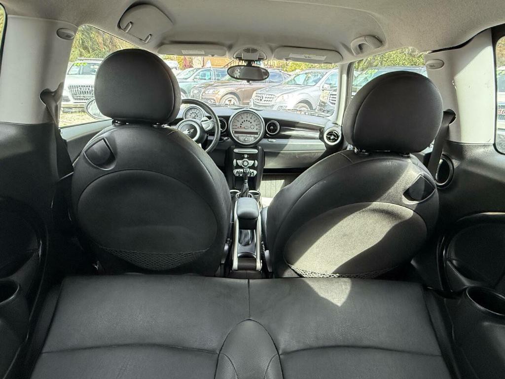 2008 MINI Cooper Clubman Image 12
