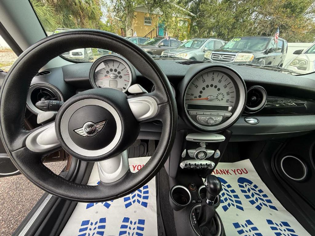 2008 MINI Cooper Clubman Image 17