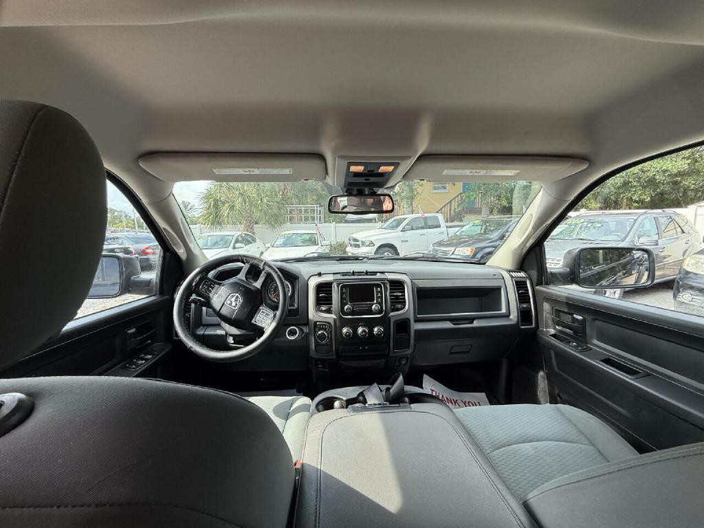 2016 RAM 1500 Image 9