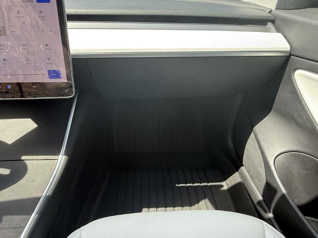 2019 Tesla Model 3 Image 53