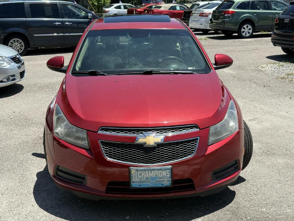 2011 Chevrolet Cruze Image 3