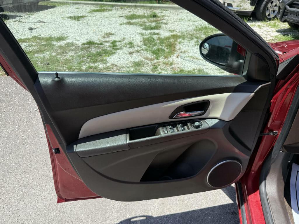 2011 Chevrolet Cruze Image 22