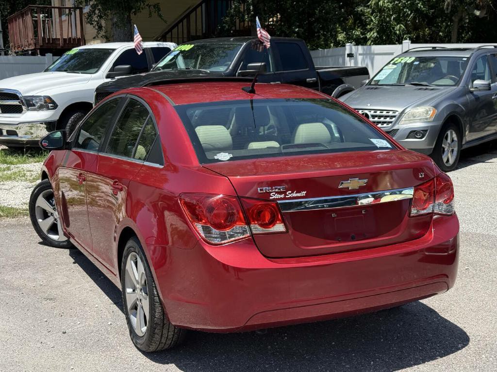 2011 Chevrolet Cruze Image 28
