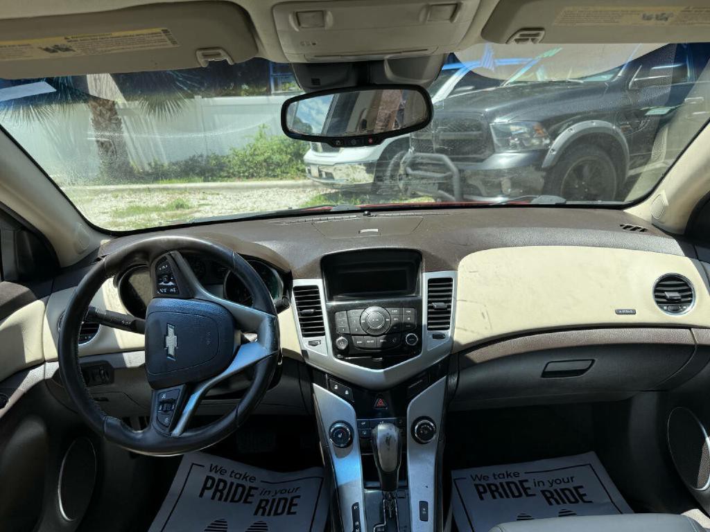 2011 Chevrolet Cruze Image 30