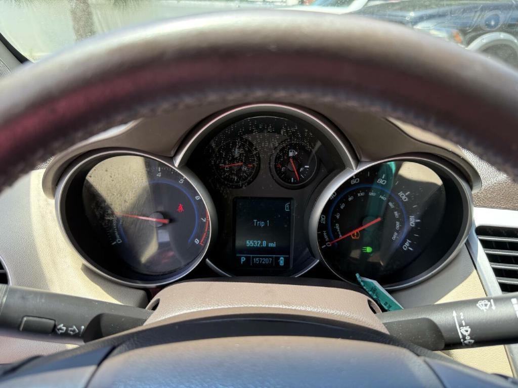 2011 Chevrolet Cruze Image 40