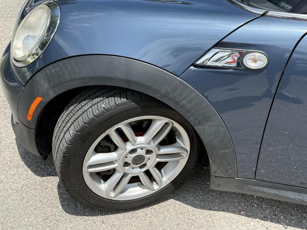 2011 MINI Cooper Image 3