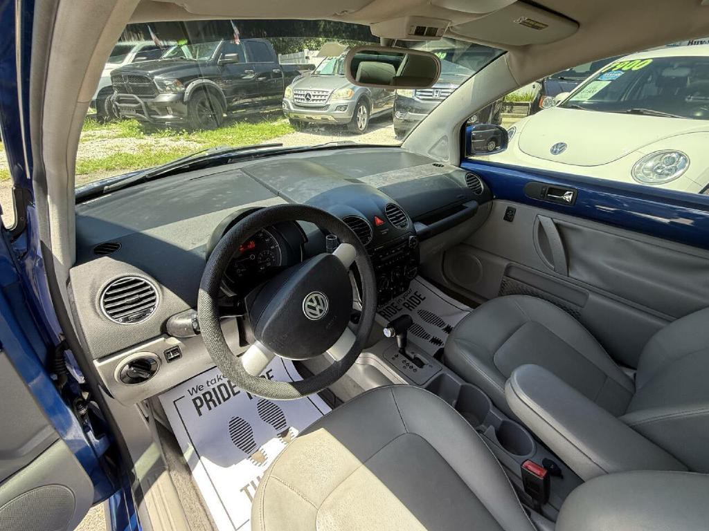 2008 Volkswagen Beetle Image 7