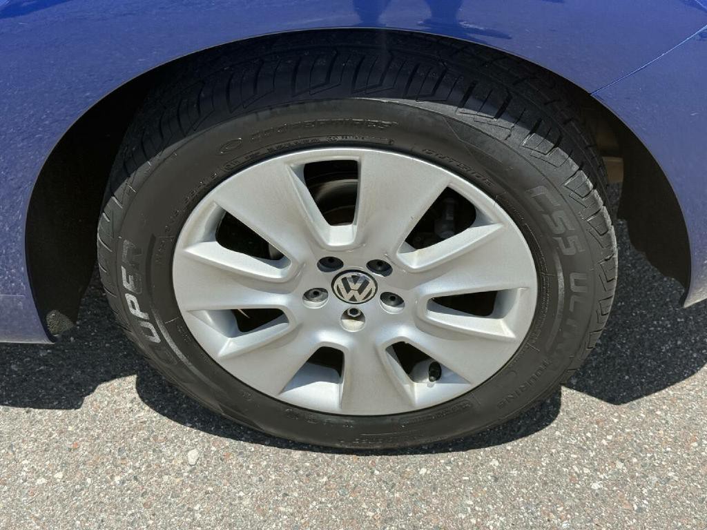 2008 Volkswagen Beetle Image 22