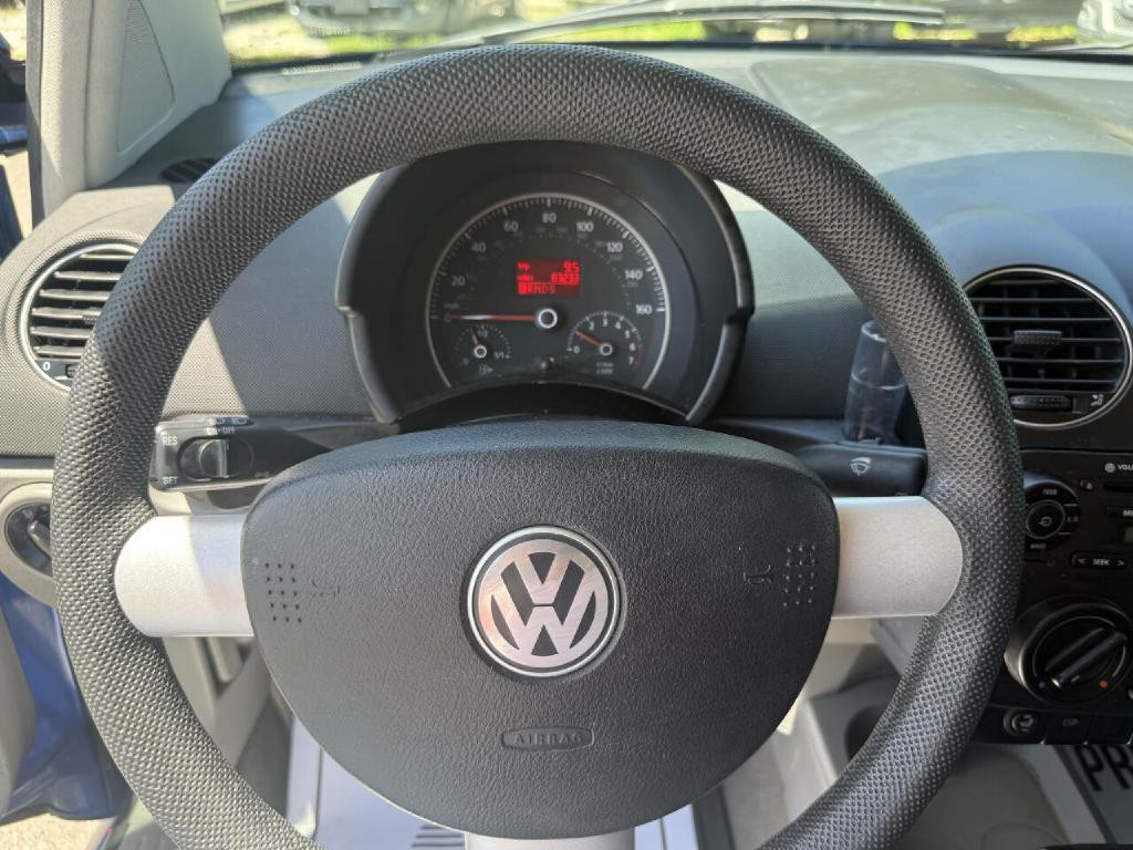2008 Volkswagen Beetle Image 34