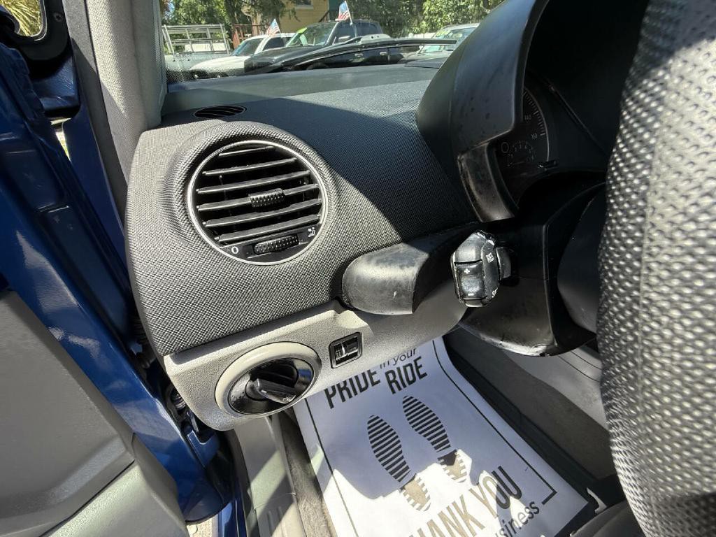 2008 Volkswagen Beetle Image 36