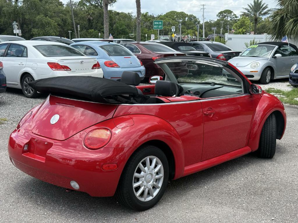 2005 Volkswagen Beetle Image 4