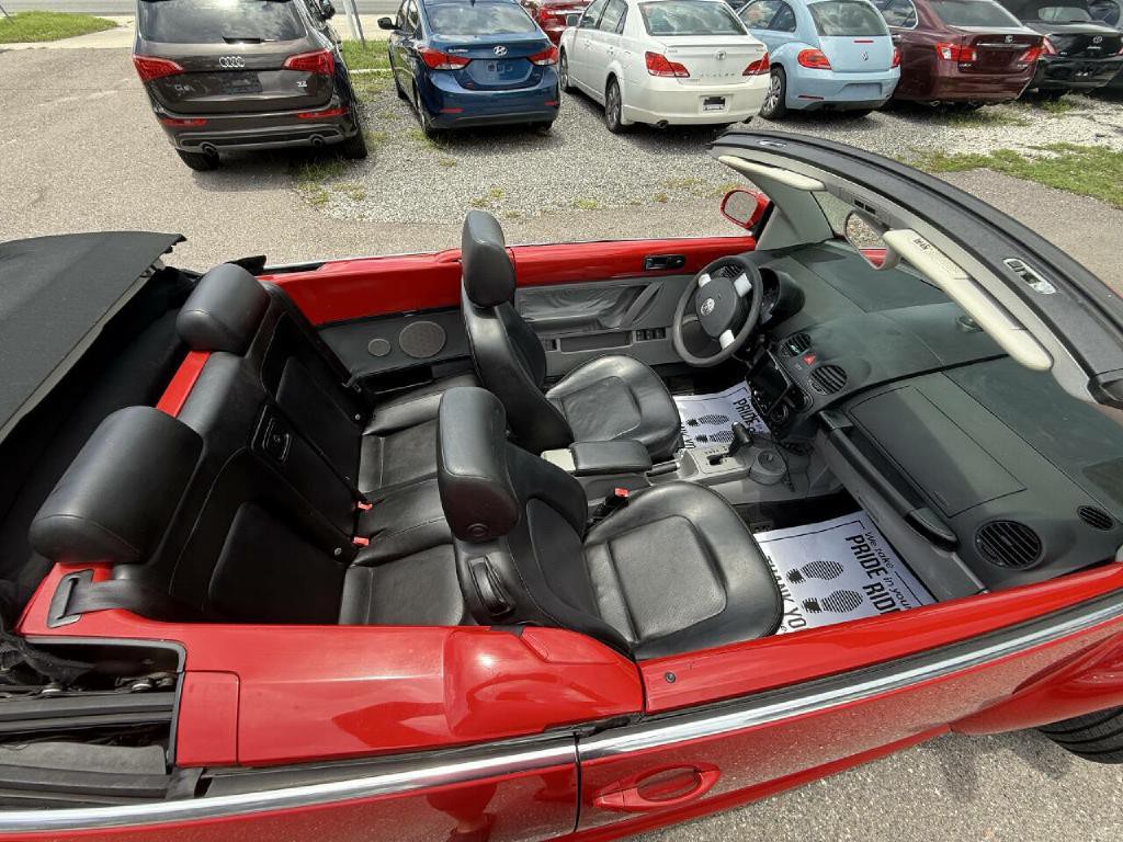 2005 Volkswagen Beetle Image 11