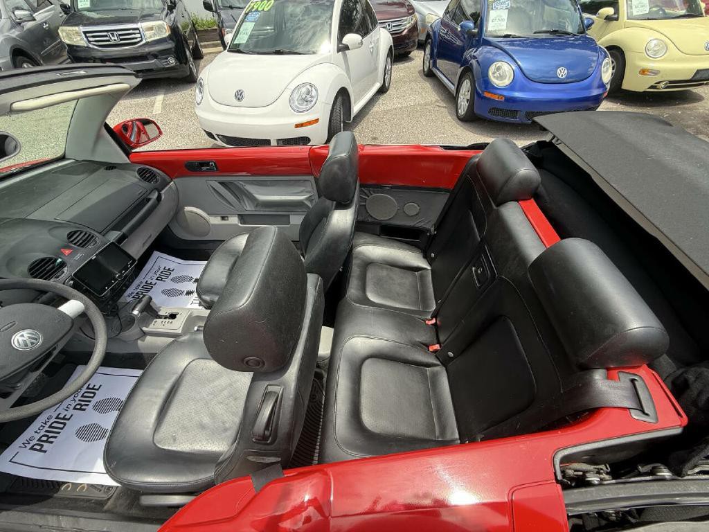 2005 Volkswagen Beetle Image 14