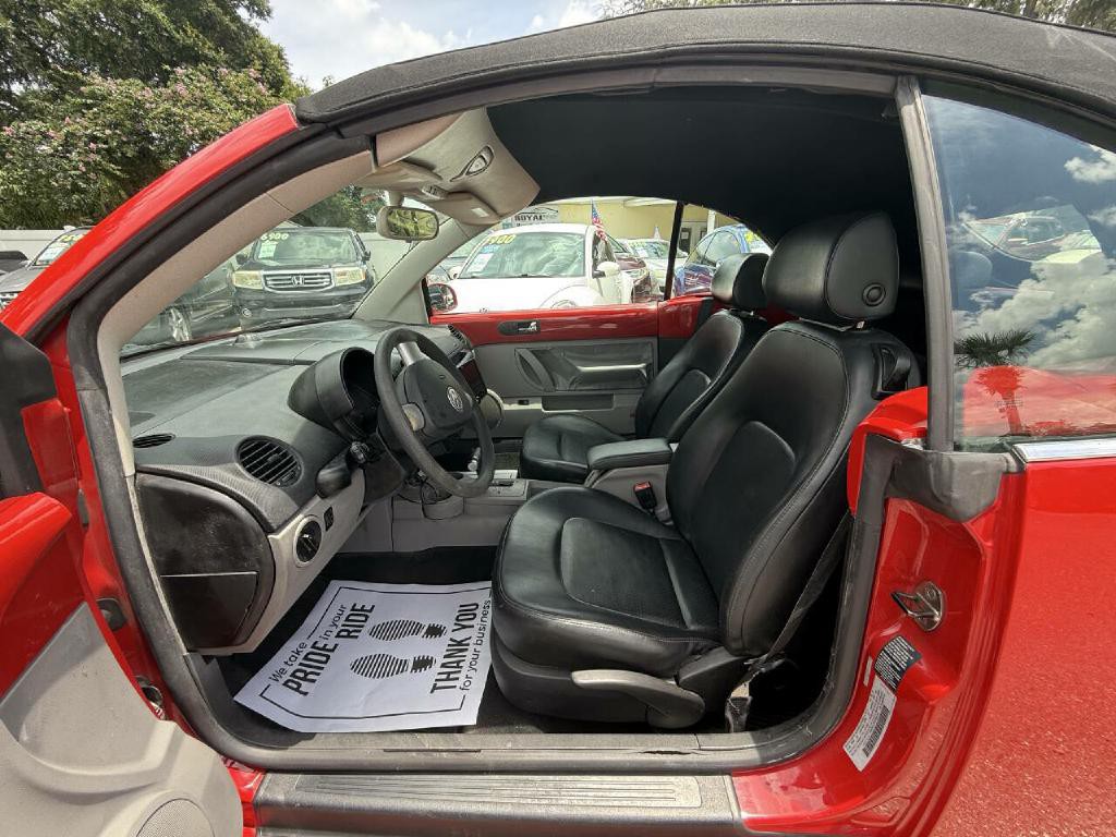 2005 Volkswagen Beetle Image 18