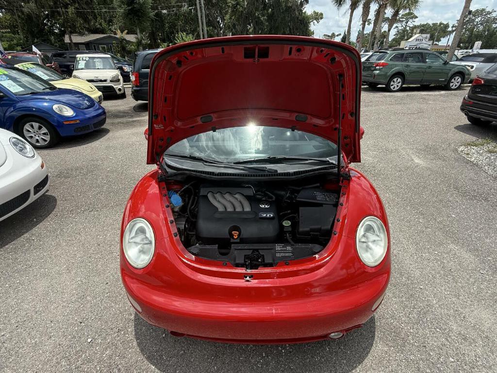 2005 Volkswagen Beetle Image 32