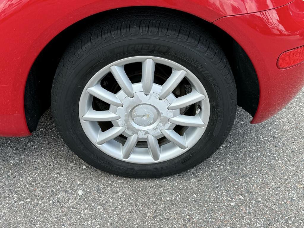 2005 Volkswagen Beetle Image 37