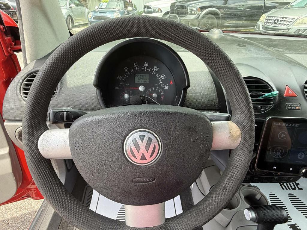 2005 Volkswagen Beetle Image 50