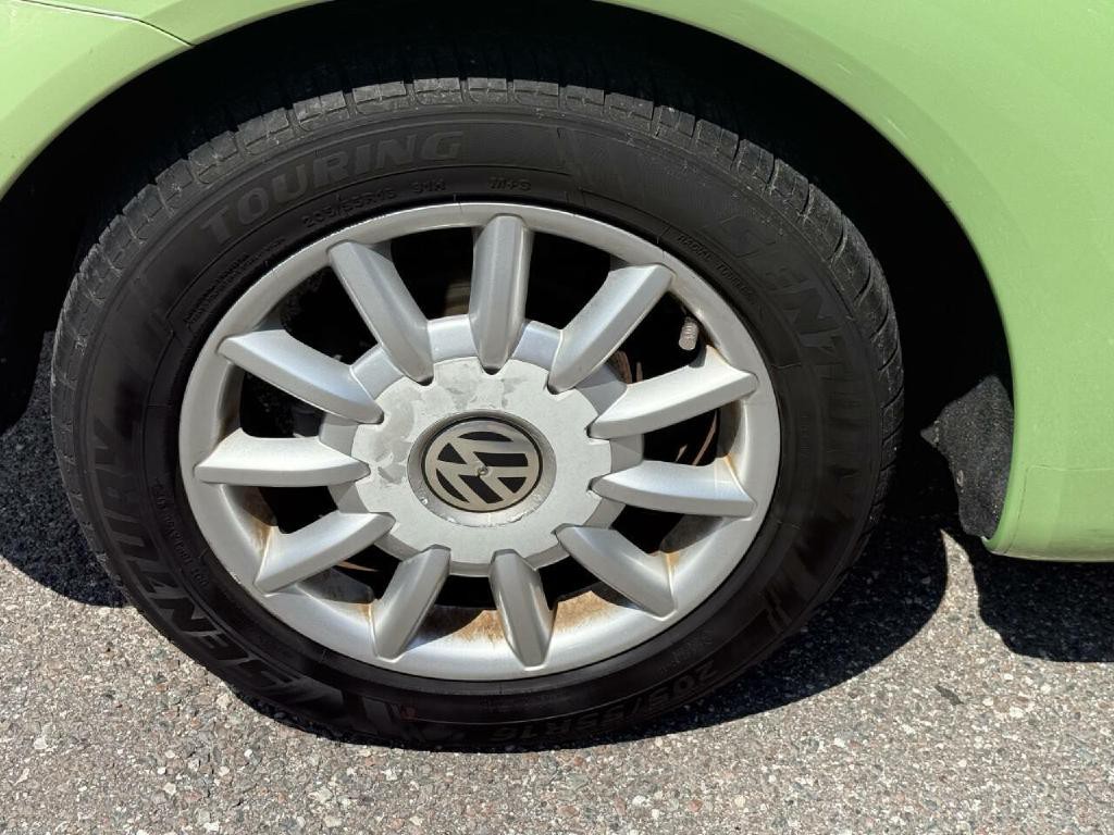 2005 Volkswagen Beetle Image 19