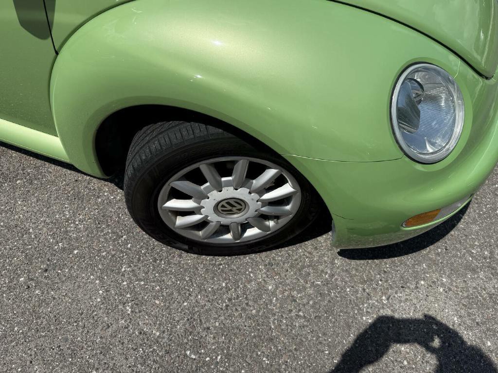 2005 Volkswagen Beetle Image 20