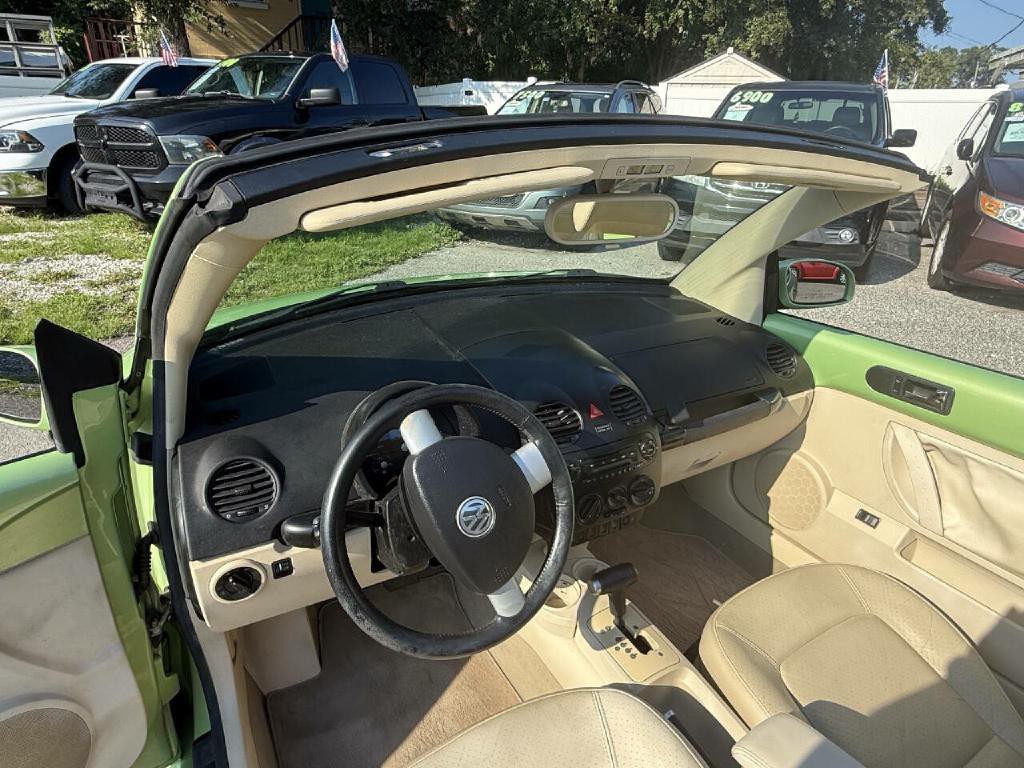 2005 Volkswagen Beetle Image 31