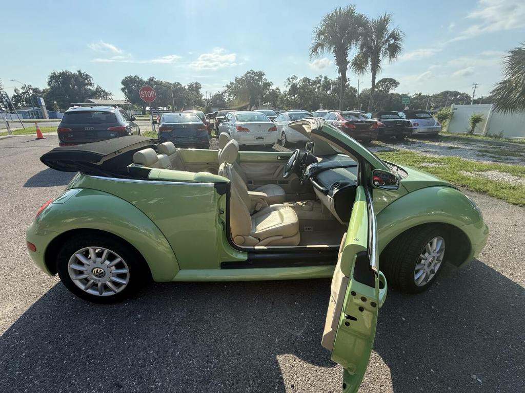 2005 Volkswagen Beetle Image 44