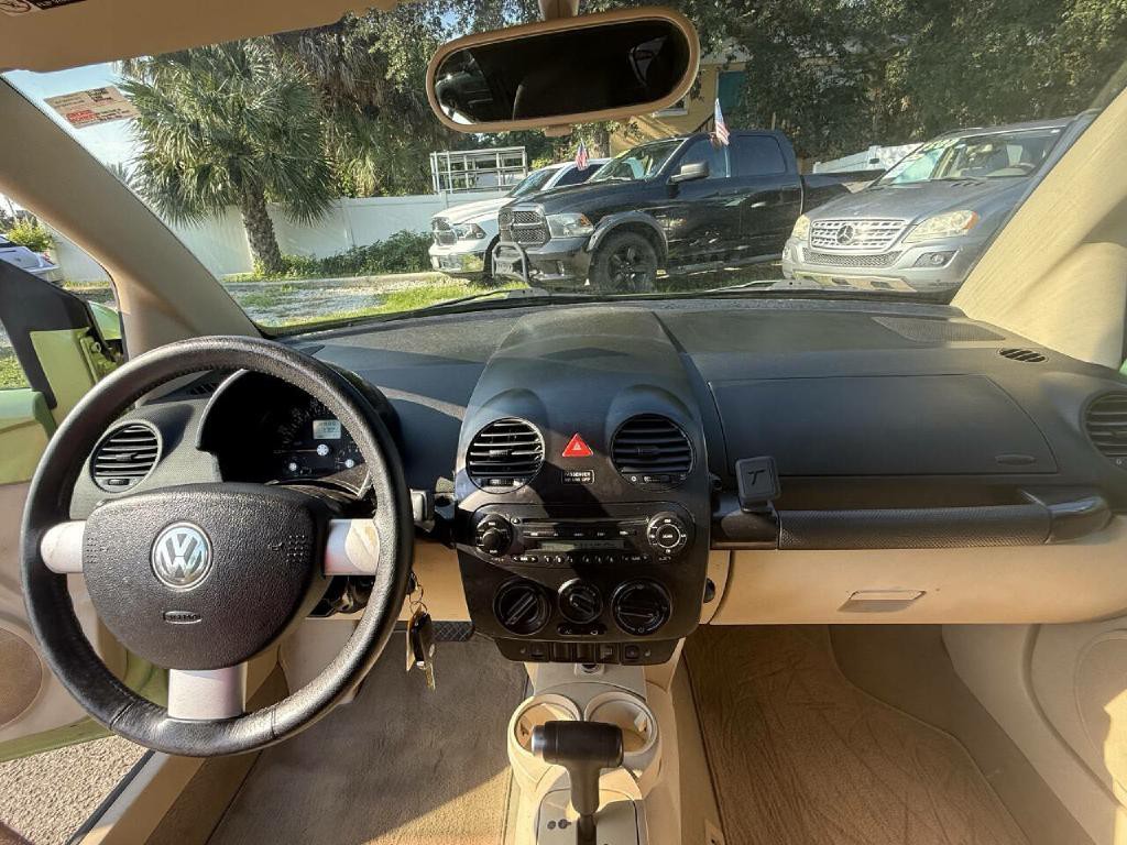 2005 Volkswagen Beetle Image 56