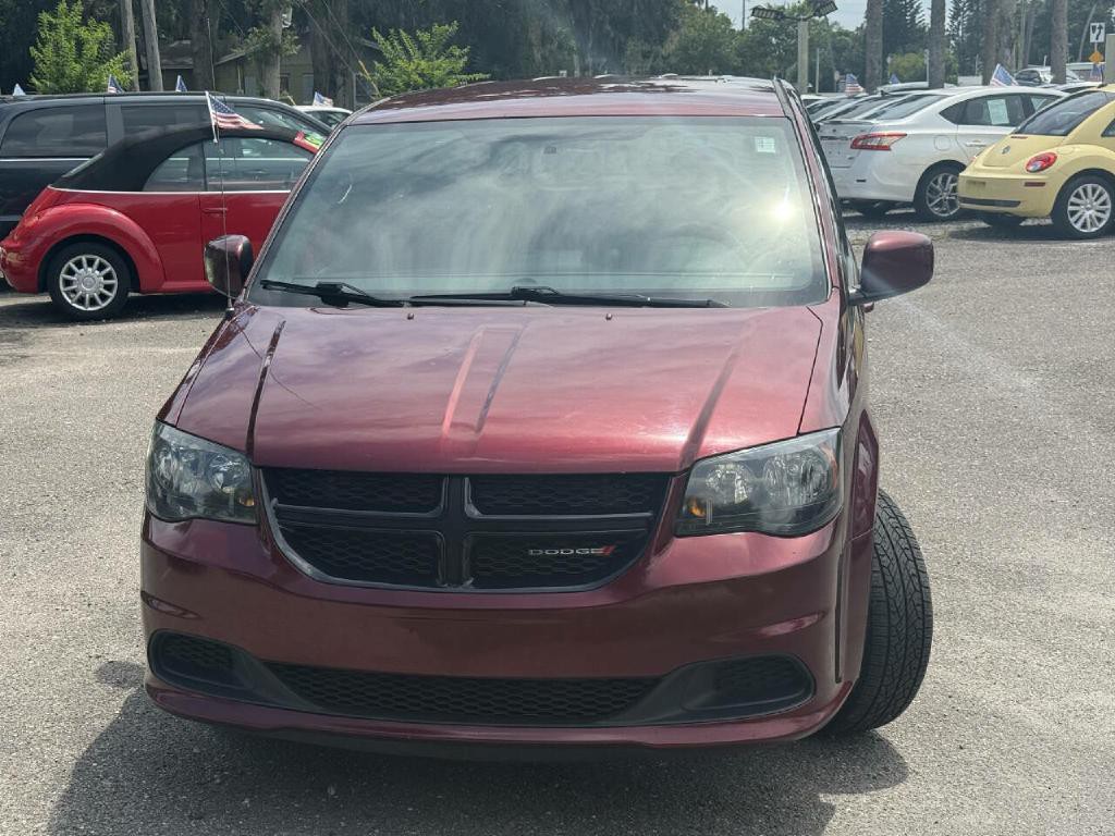 2017 Dodge Grand Caravan Image 2