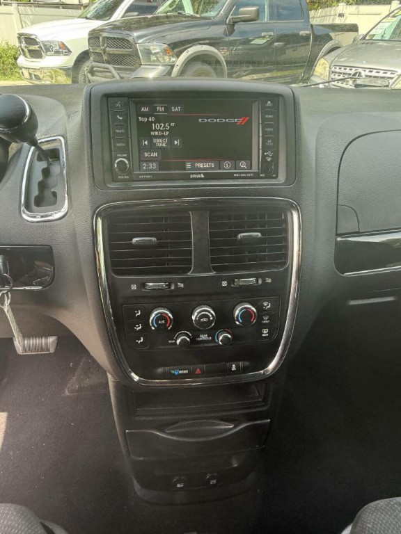 2017 Dodge Grand Caravan Image 21