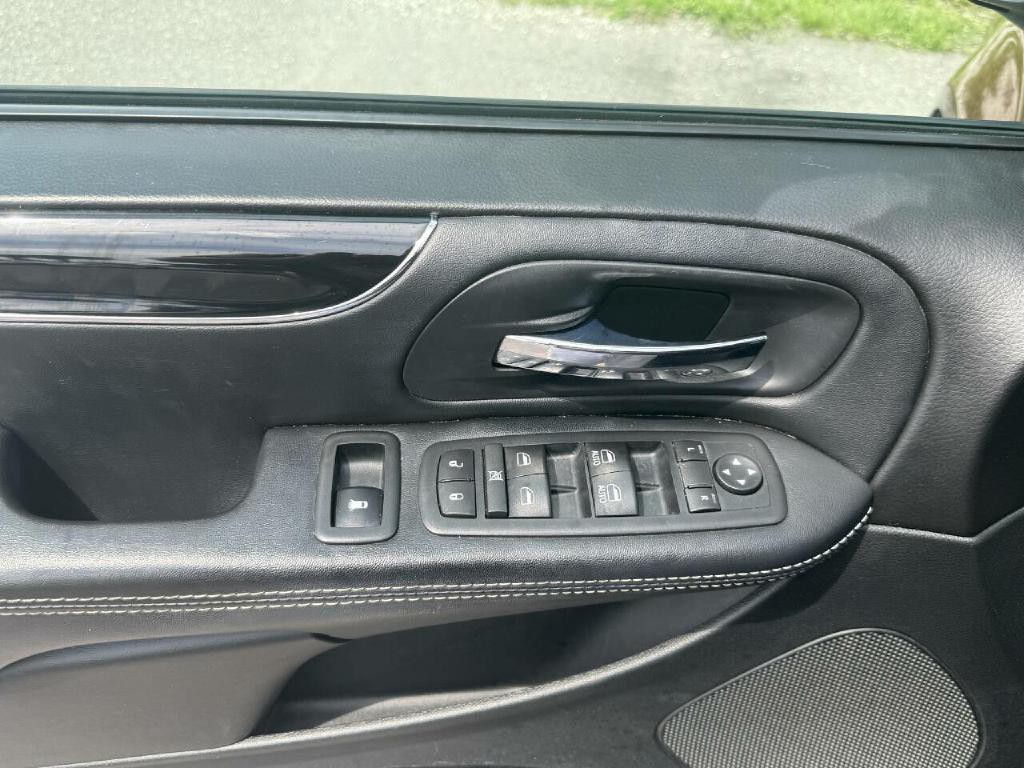 2017 Dodge Grand Caravan Image 36