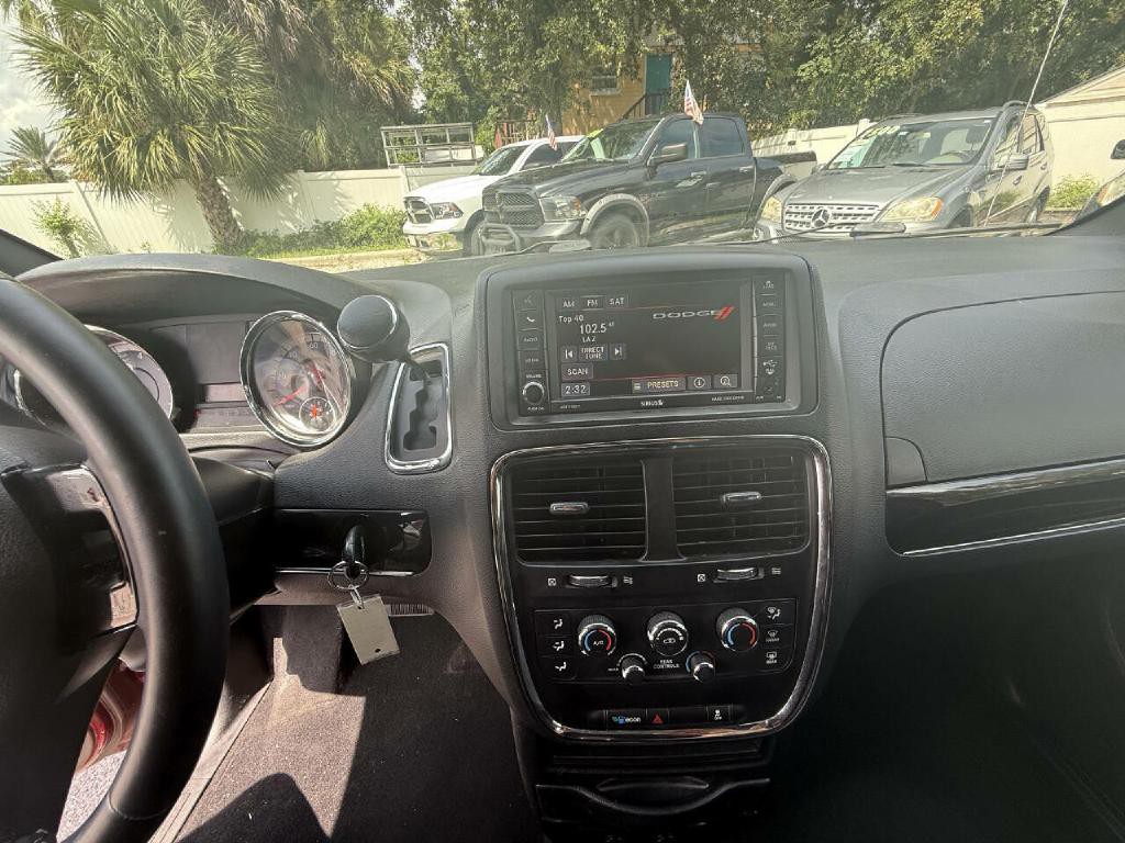 2017 Dodge Grand Caravan Image 38