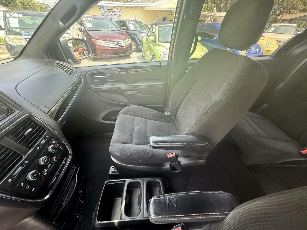 2017 Dodge Grand Caravan Image 42