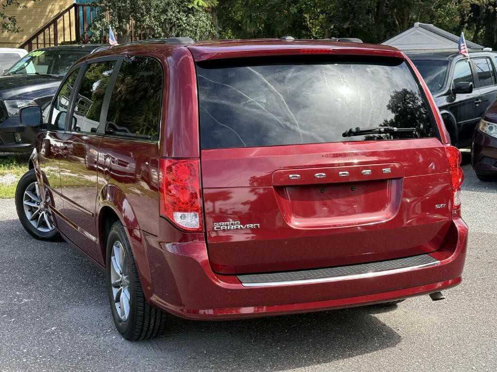 2015 Dodge Grand Caravan Image 2