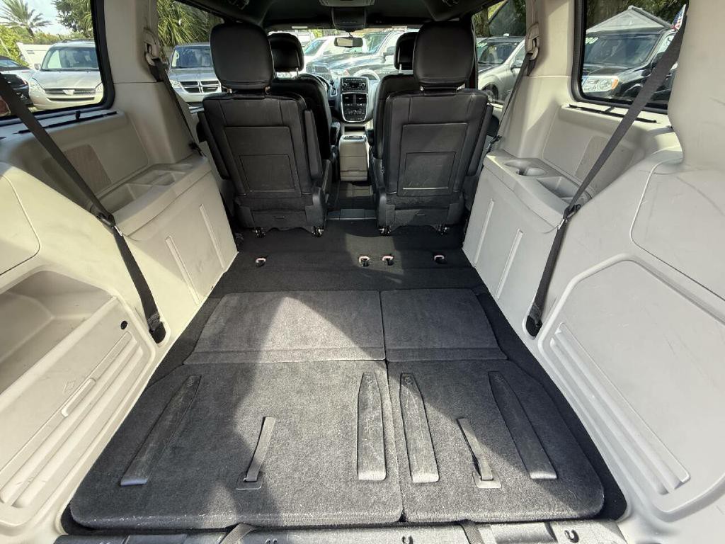 2015 Dodge Grand Caravan Image 12