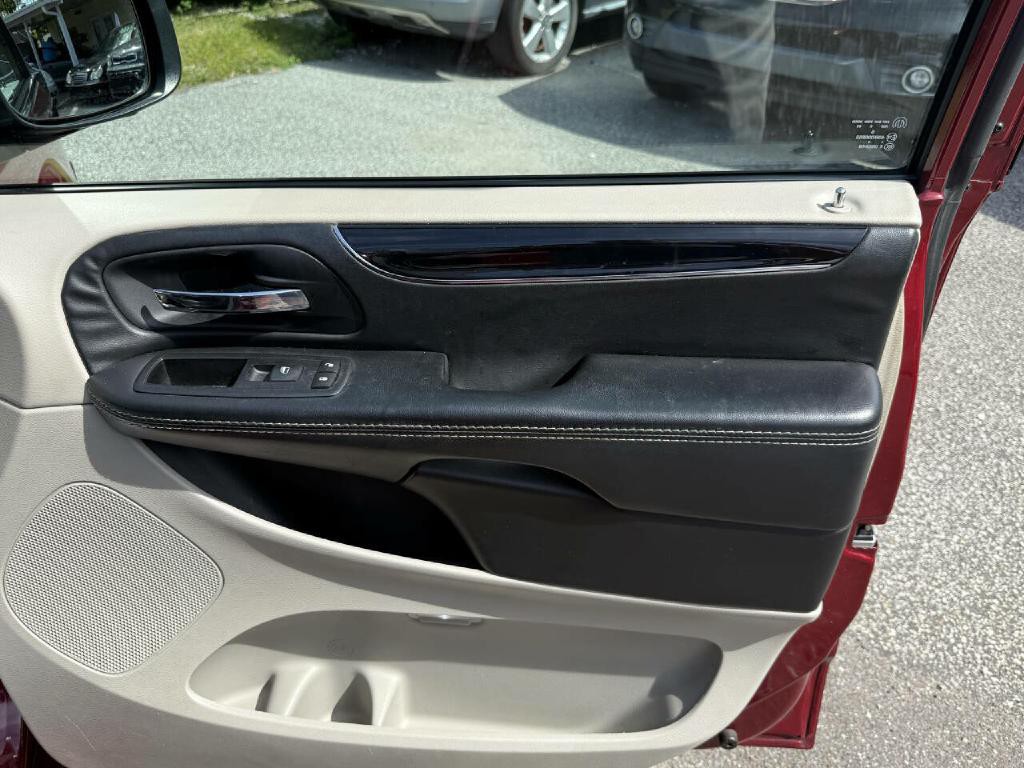 2015 Dodge Grand Caravan Image 37