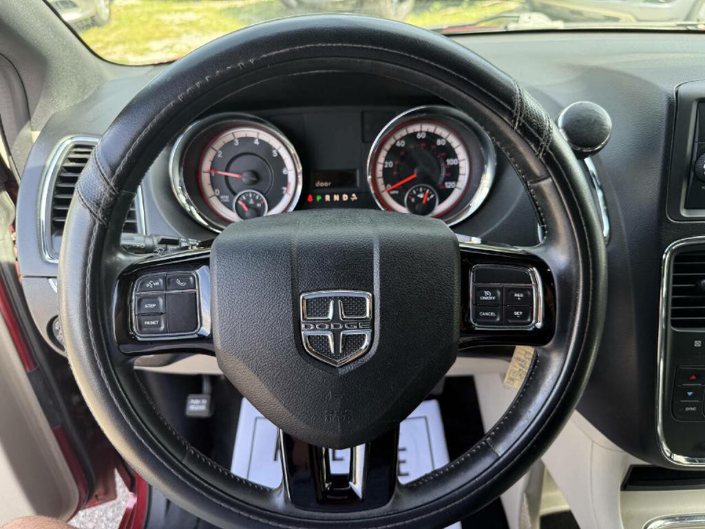 2015 Dodge Grand Caravan Image 40