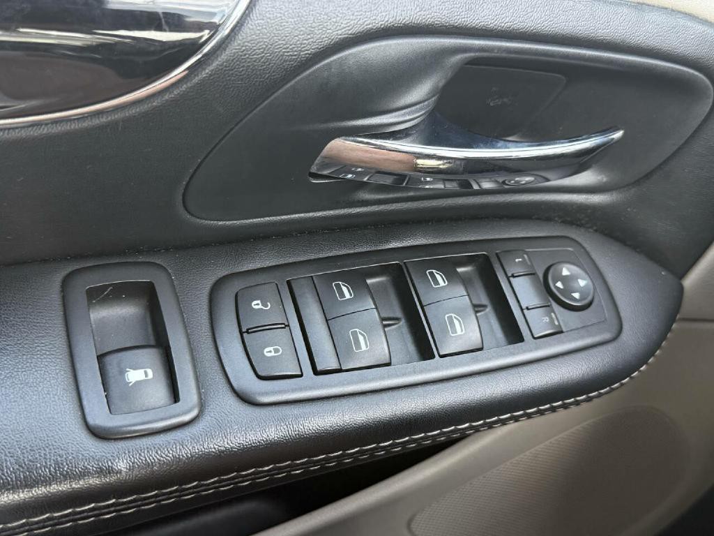 2015 Dodge Grand Caravan Image 42