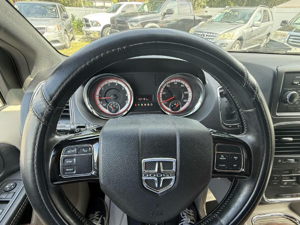 2015 Dodge Grand Caravan Image 45