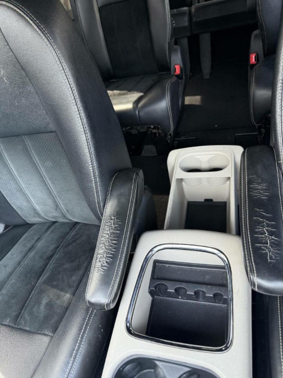 2015 Dodge Grand Caravan Image 48