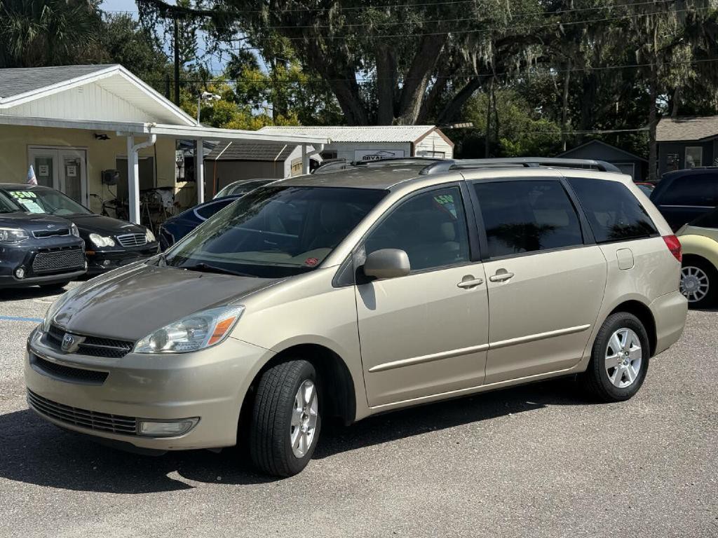 2005 Toyota Sienna Image 1