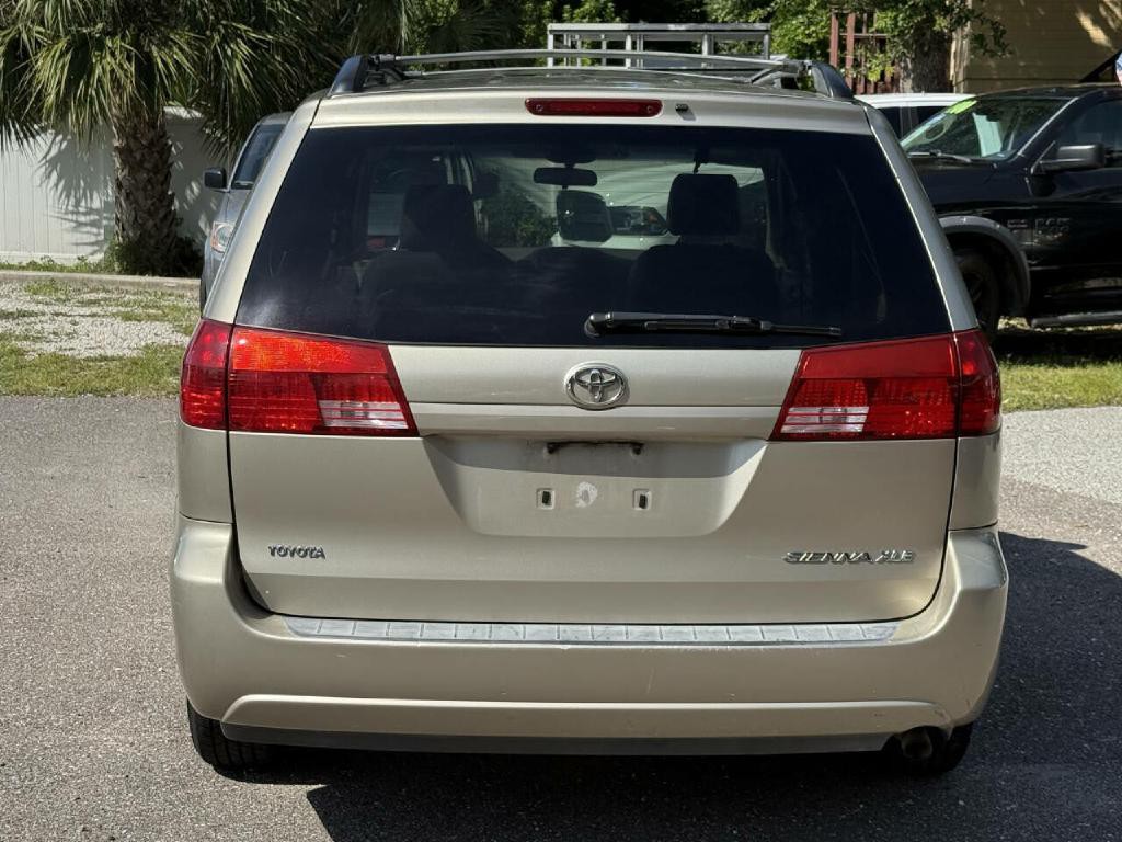 2005 Toyota Sienna Image 4