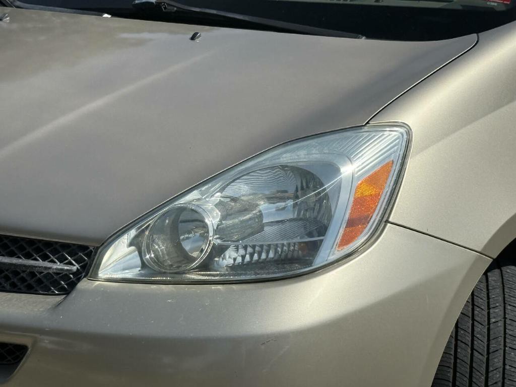 2005 Toyota Sienna Image 17