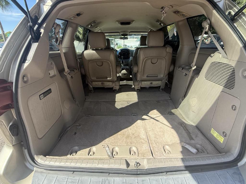 2005 Toyota Sienna Image 19