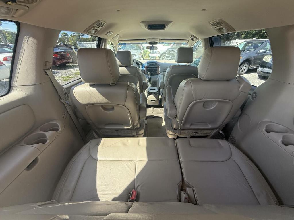 2005 Toyota Sienna Image 20