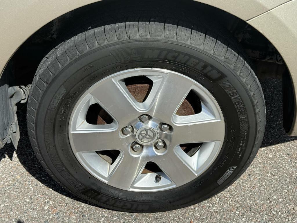 2005 Toyota Sienna Image 24