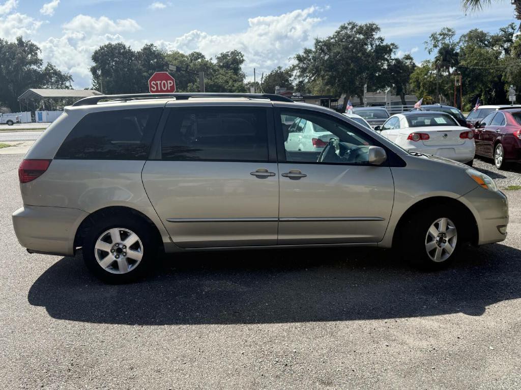 2005 Toyota Sienna Image 28