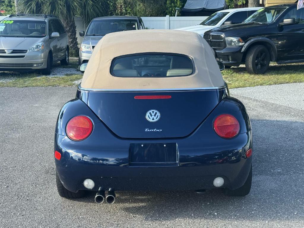 2005 Volkswagen Beetle Image 11
